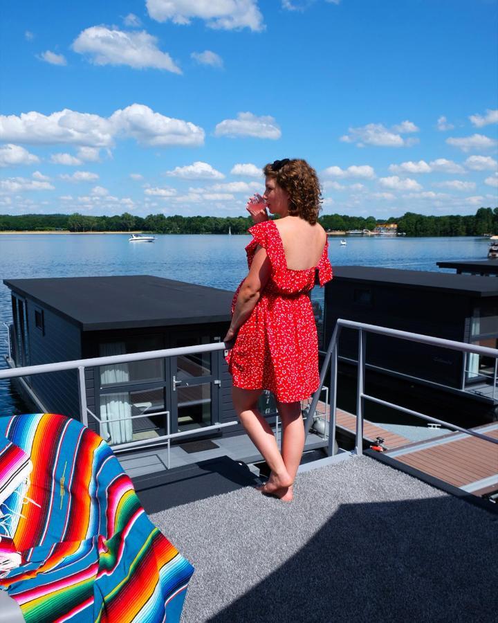 Houseboats Mookerplas Met Dakterras Middelaar Ngoại thất bức ảnh