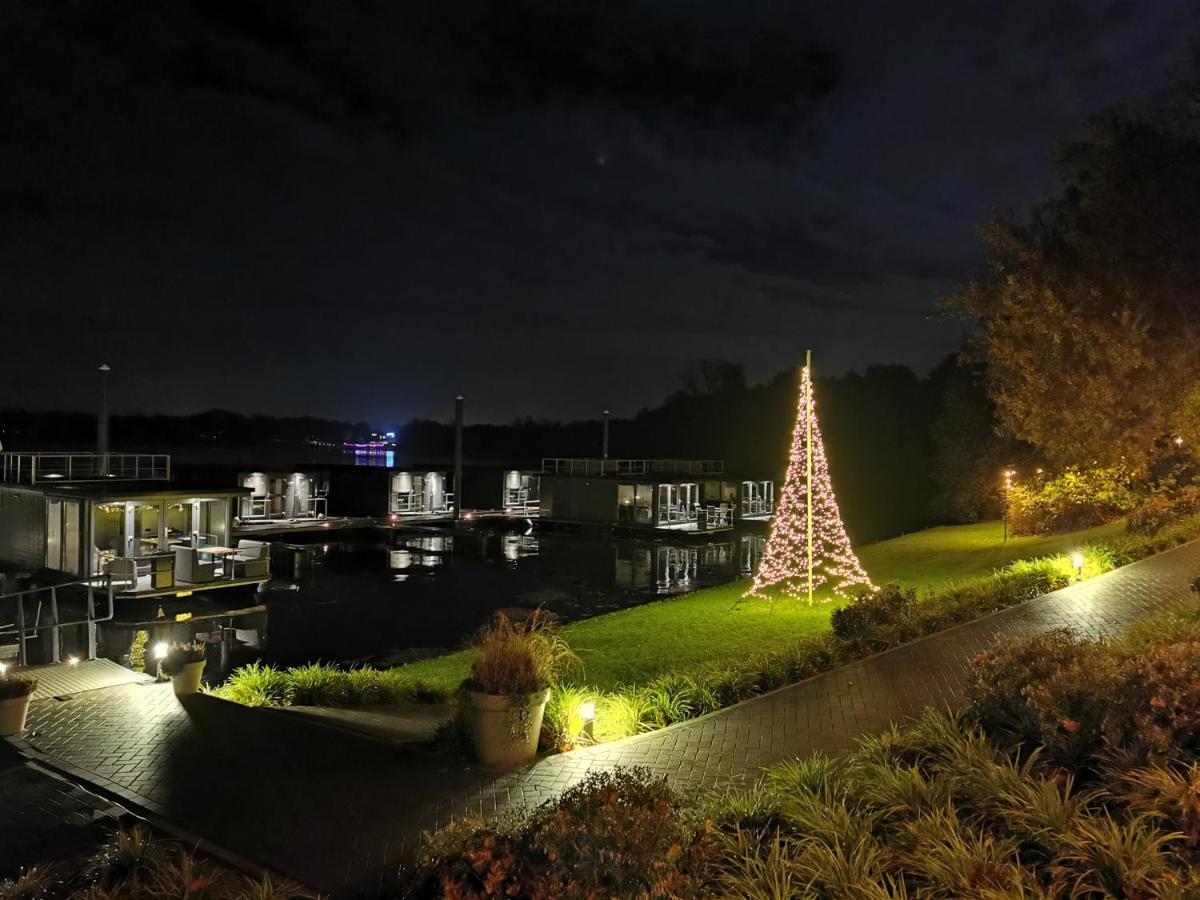 Houseboats Mookerplas Met Dakterras Middelaar Ngoại thất bức ảnh