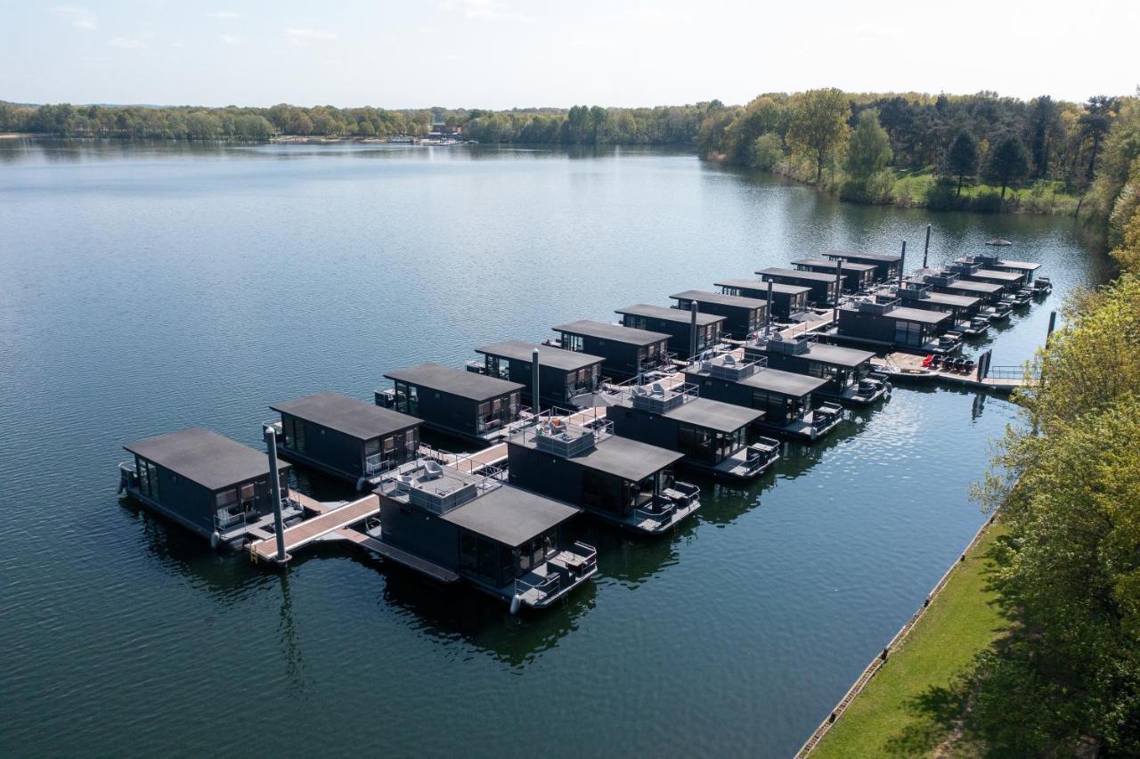 Houseboats Mookerplas Met Dakterras Middelaar Ngoại thất bức ảnh